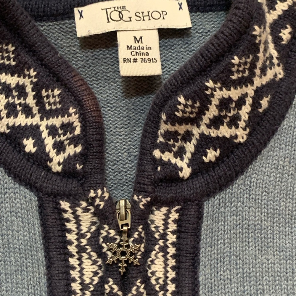 Vintage THE TOG SHOP Womens Sz M Button Up Snowflake Sweater Blue Embroidered - Picture 3 of 9